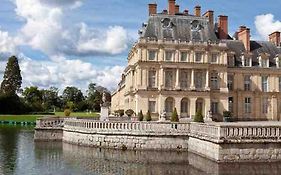 La Pause Allongee - Fontainebleau Hypercentre
